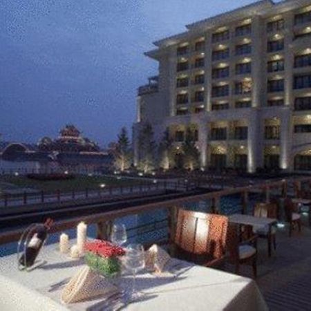 New Century Grand Hotel Kaifeng Exteriör bild